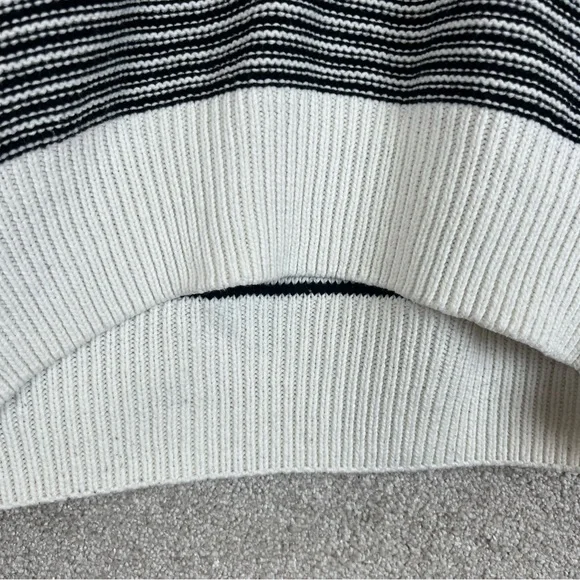 Urban Outfitters Sweater Womens Small Black White Cotton Blend Pullover- 9030* - Picture 6 of 10
